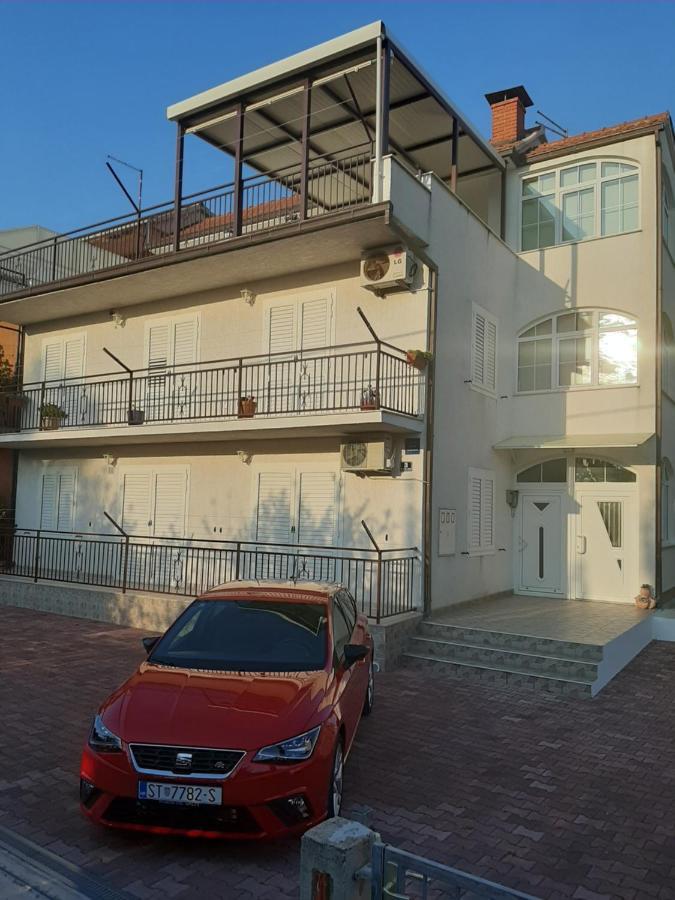 Apartment Marko Kaštela Екстериор снимка
