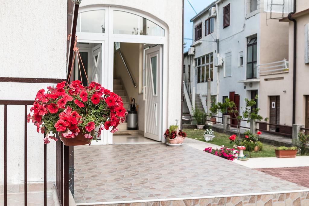 Apartment Marko Kaštela Екстериор снимка