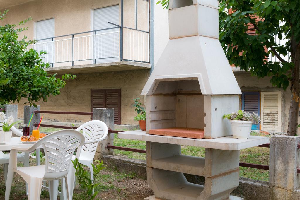 Apartment Marko Kaštela Екстериор снимка
