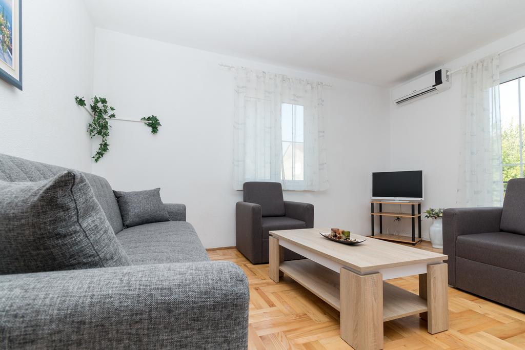 Apartment Marko Kaštela Екстериор снимка